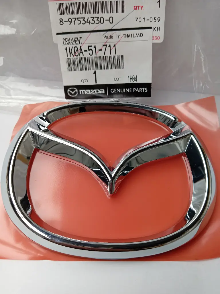 LOGOTIPO EMBLEMA MAZDA POST BT-50 22-