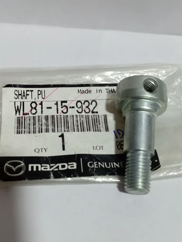 TORNILLO REGULACION POLEA BANDA B2600 97-07 BT-50 2.6 08-16