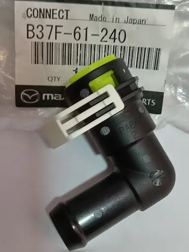 [B37F61240] CONECTOR ACOPLE MANGUERA CALEFACCION CX-7 07-14
