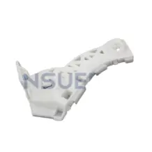 [BN8V500U1C] VINCHA SOPORTE GUARDACHOQUE DELT LH MAZDA 3 06-10 4P