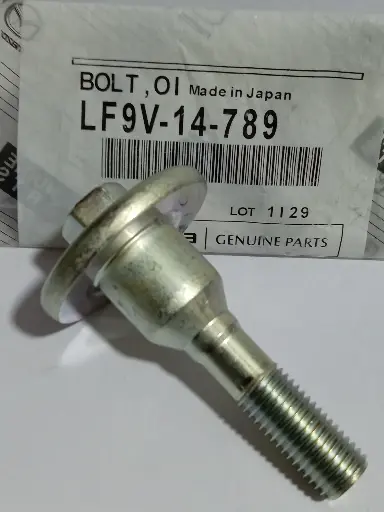 [LF9V14789] PERNO SUJECION ENFRIADOR ACEITE MOTOR MAZDA 6 04-08 CX-7 2.5 10-