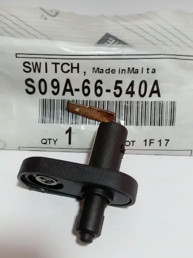 [S09A66540A] INTERRUPTOR PUERTA B2200 B2600 01-07 BT-50 08-16